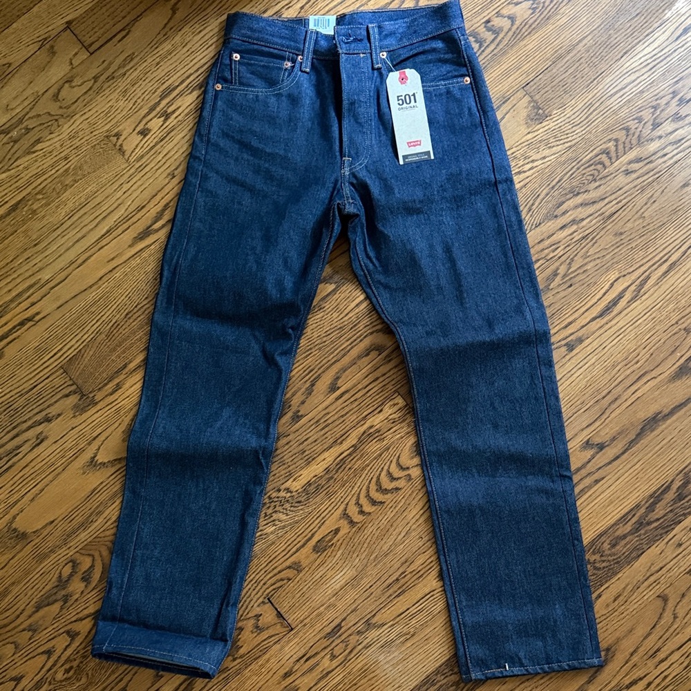Levi's Original 501 Shrink-to-fit button fly  Straight Jeans, 28/30